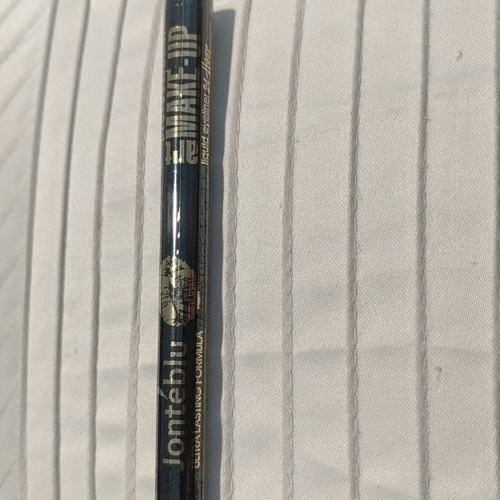 NWT black eyeliner